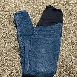 listing-status-banner